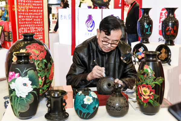 非遗产品齐聚银座商城玉函店 &ldquo;山东老字号暨非遗快闪年货节&rdquo;启幕